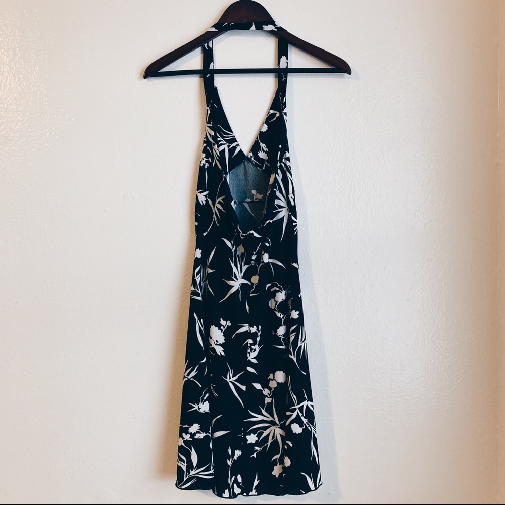 ✨ DRESS BUNDLE ✨ - Picture 6 of 8